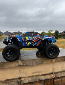 Traxxas 8s Xmaxx Monster Truck 4x4 50MPH